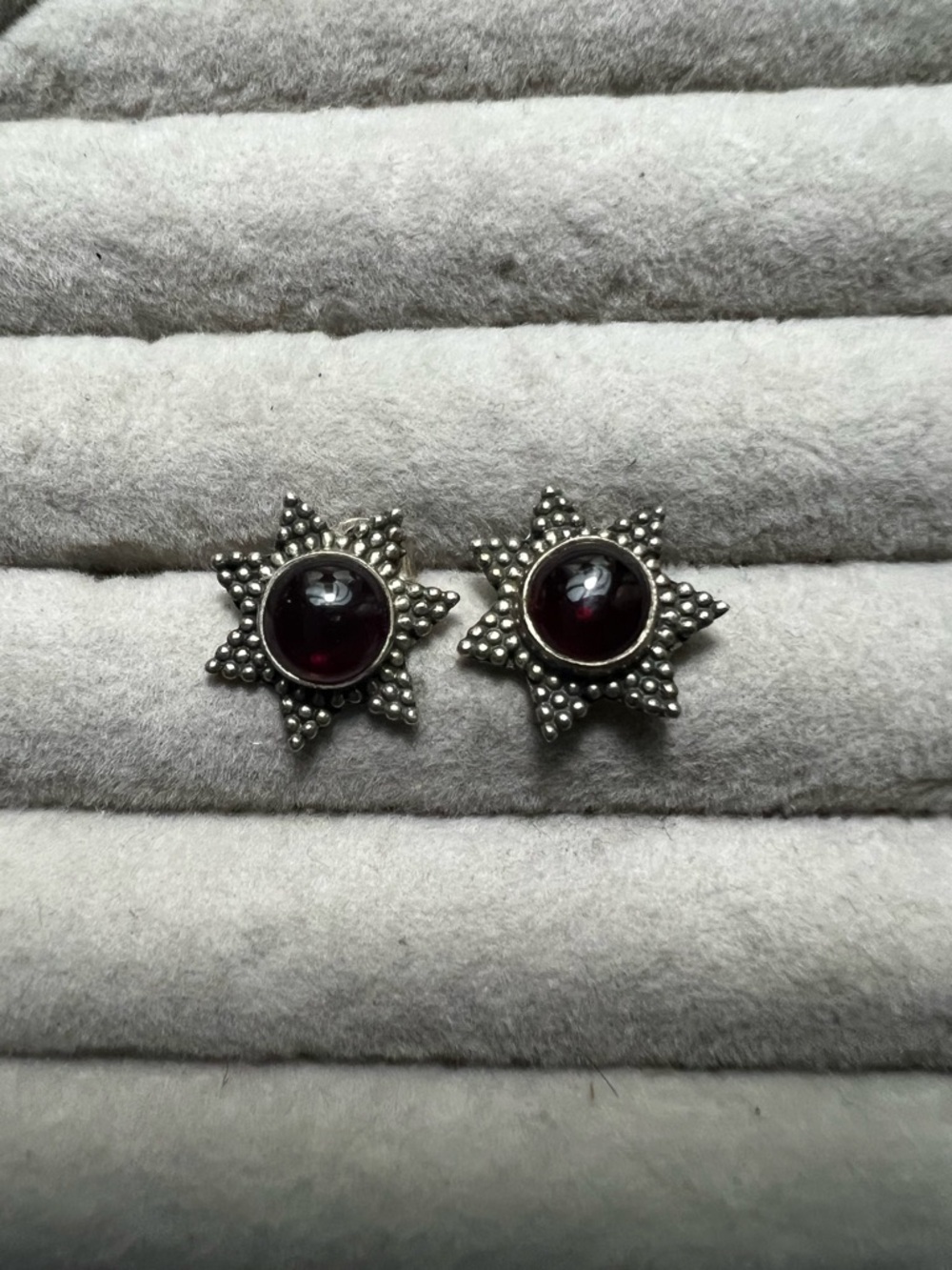 Sterling-Style Starburst Garnet Cabochon Stud Earrings - Red